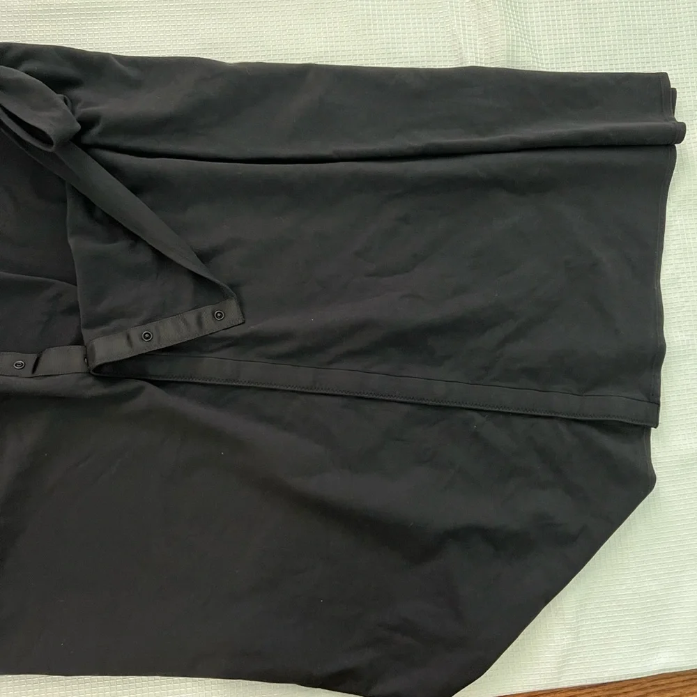 Lululemon Vinyasa Scarf *Modal in Black - Picture 9 of 9